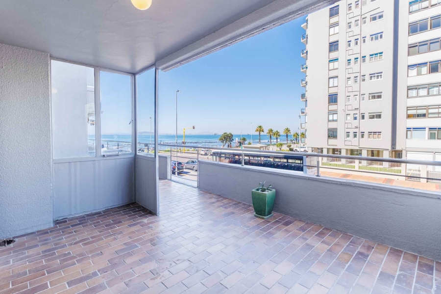 To Let 1 Bedroom Property for Rent in Mouille Point Western Cape